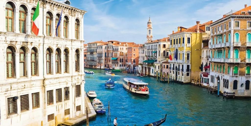 Emirates Airlines Venice City Office in Italy