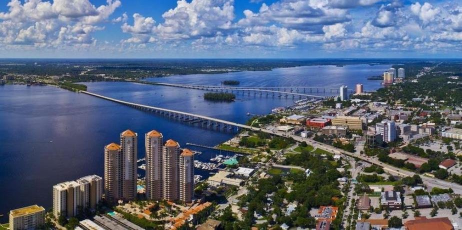 Frontier Airlines Fort Myers City Office in Florida